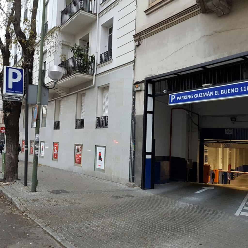 entrada parking guzman el bueno madrid