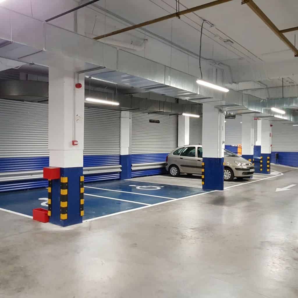 plaza minusválido parking guzman el bueno madrid